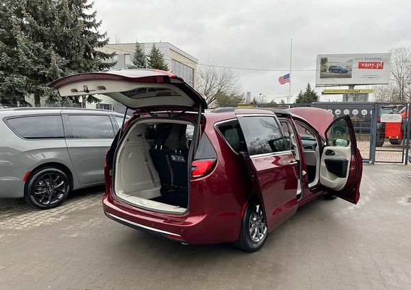 Chrysler Pacifica cena 169000 przebieg: 44000, rok produkcji 2021 z Pogorzela małe 529